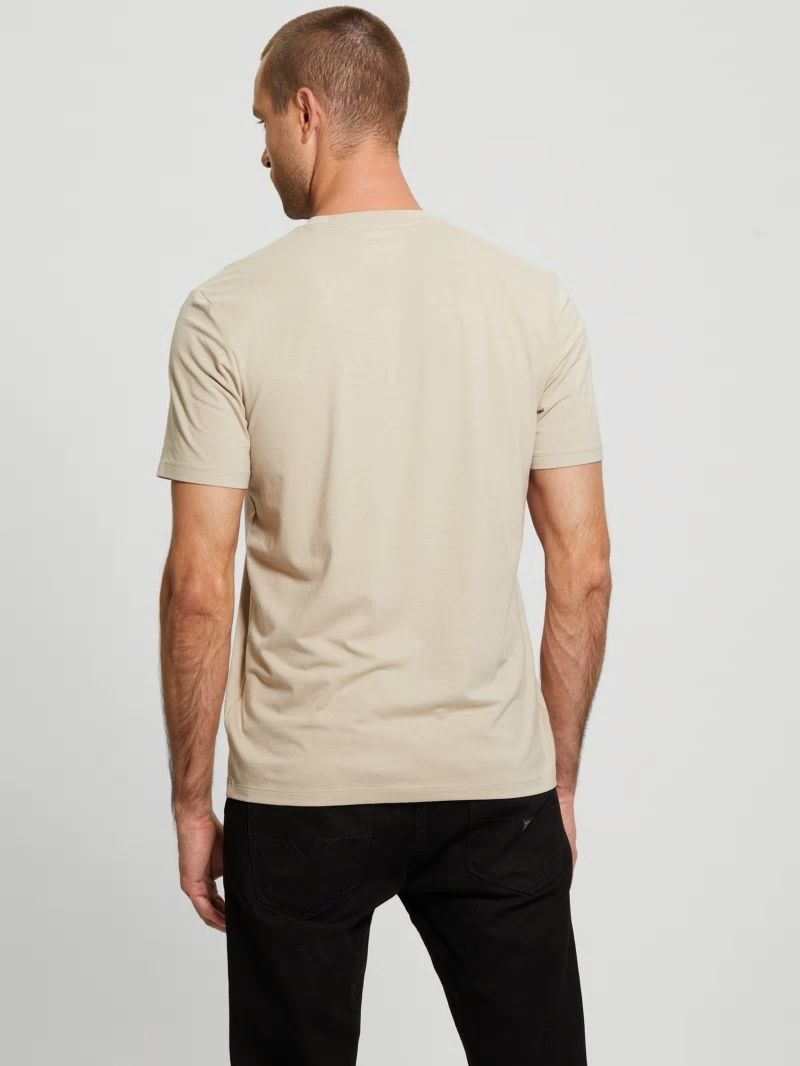 Guess Eco Hedley Tee - Pasadena Stone Guess Eco Hedley Tee - Pasadena Stone
