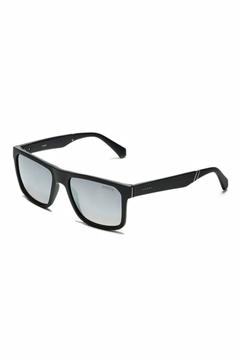 Guess Matte Square Sunglasses - Black Guess Matte Square Sunglasses - Black