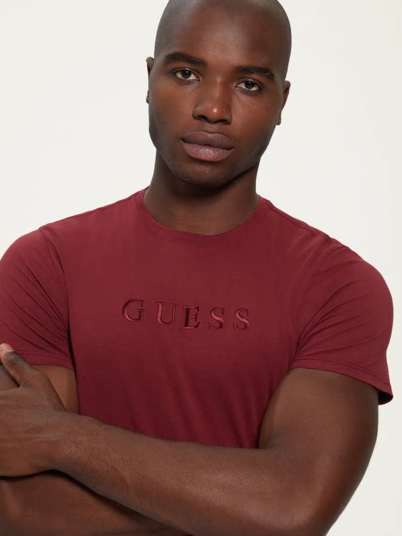 Guess Embroidered Logo Tee - Vino Guess Embroidered Logo Tee - Vino