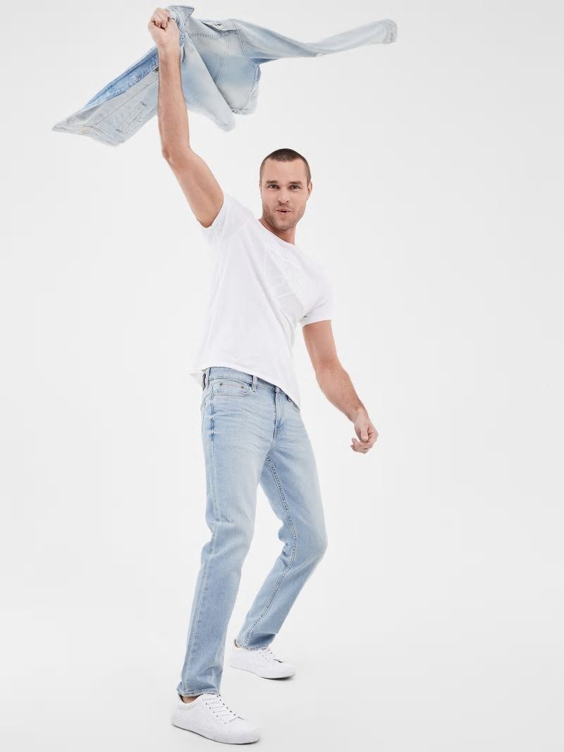 Guess Faded Tapered Jeans - Jackson Wash Guess Faded Tapered Jeans - Jackson Wash