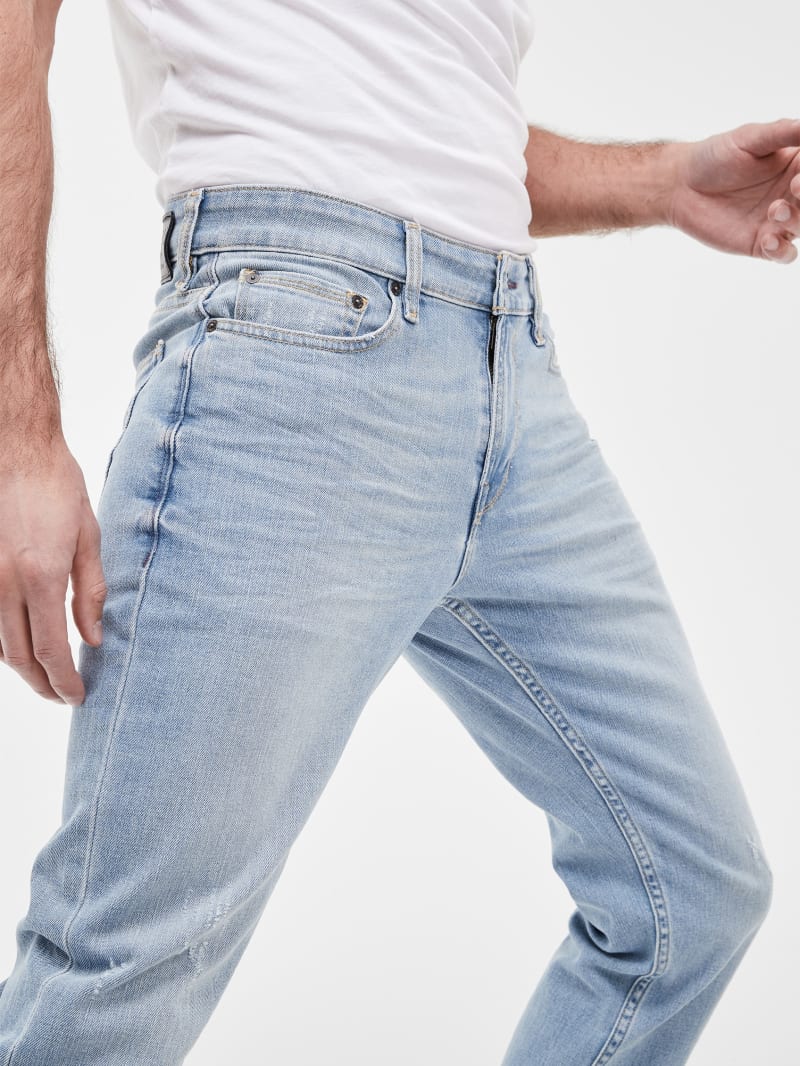 Guess Faded Tapered Jeans - Jackson Wash Guess Faded Tapered Jeans - Jackson Wash