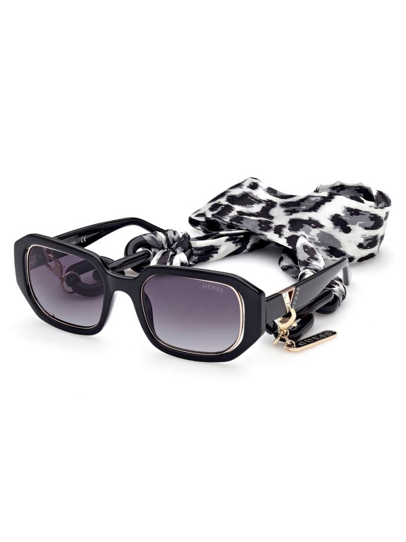 Guess Rectangle Sunglasses - Silver Guess Rectangle Sunglasses - Silver